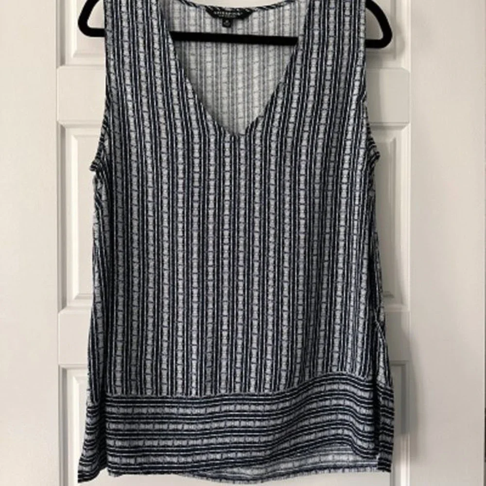 EUC Blue Liverpool V-Neck tank top, US size M